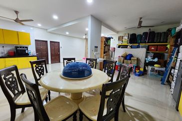 Desa Pinggiran Putra