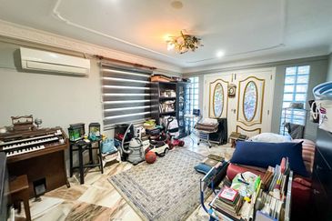 Double Storey Bungalow Lorong Kasawari, Taman Zooview Ampang For Sale   