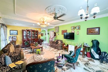 Double Storey Bungalow Lorong Kasawari, Taman Zooview Ampang For Sale   