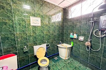 Double Storey Bungalow Lorong Kasawari, Taman Zooview Ampang For Sale   