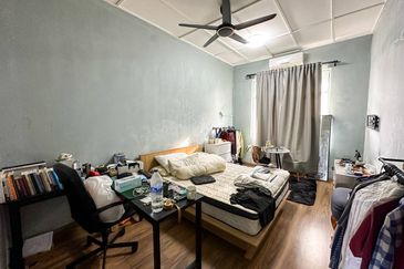 Double Storey Bungalow Lorong Kasawari, Taman Zooview Ampang For Sale   