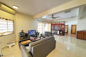 CORNER LOT 3 Storey Laman Oakleaf Bukit Antarabangsa Ampang Jaya Renovated For Sale   