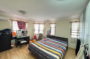 CORNER LOT 3 Storey Laman Oakleaf Bukit Antarabangsa Ampang Jaya Renovated For Sale   