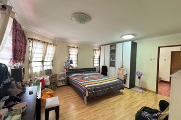 CORNER LOT 3 Storey Laman Oakleaf Bukit Antarabangsa Ampang Jaya Renovated For Sale   