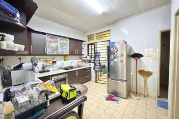 Double Storey Superlink Jalan Rabung Bukit Jelutong Shah Alam Freehold For Sale 