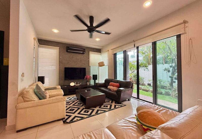 Bangi Lakehill Villas