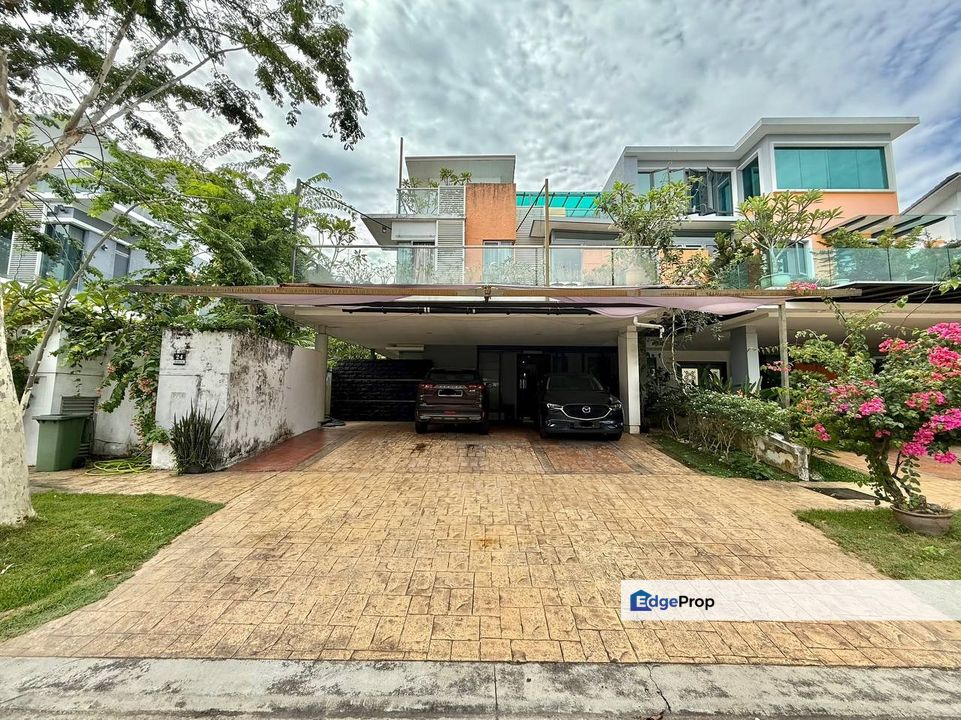 Bangi Lakehill Villas Bandar Baru Bangi 2.5 Storey Semi D Seksyen 6 Bandar Baru Bangi For Sale Freehold   , Selangor, Bangi