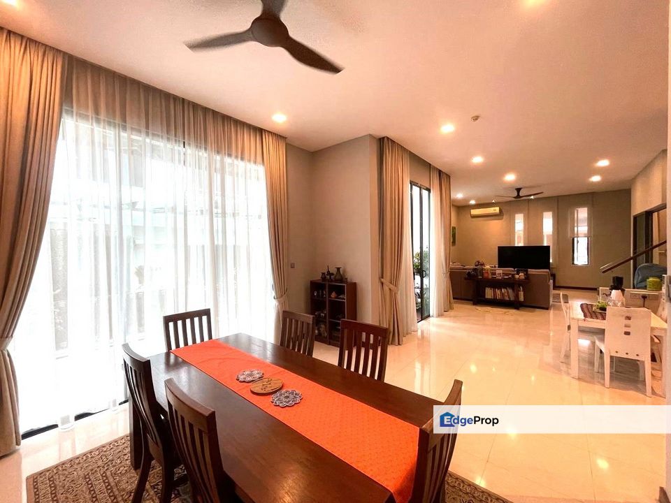 Double Storey Semi D Sunway Eastwood Taman Equine Park Seri Kembangan Renovated For Sale , Selangor, Seri Kembangan