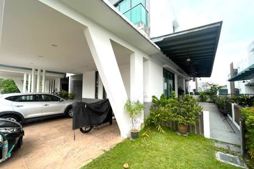 Jalan Equine, Taman Equine