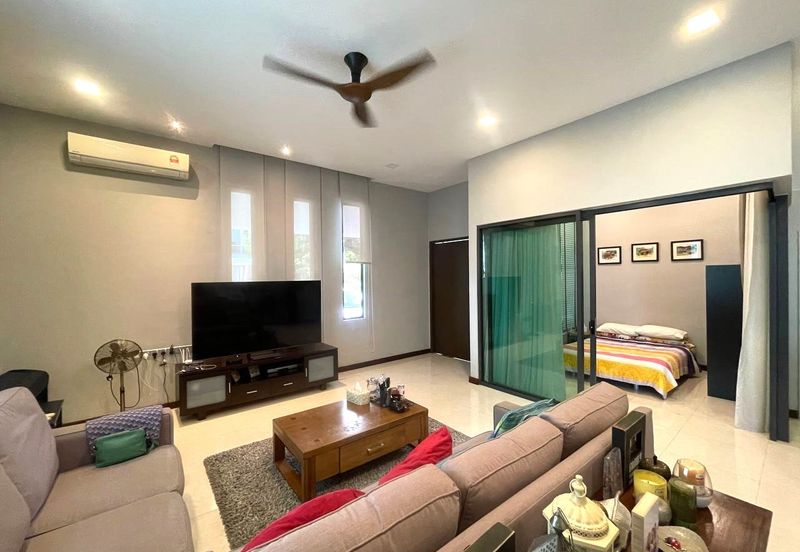 Double Storey Semi D Sunway Eastwood Taman Equine Park Seri Kembangan Renovated For Sale   