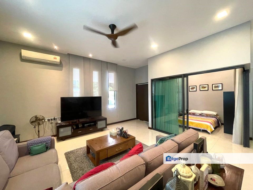 Double Storey Semi D Sunway Eastwood Taman Equine Park Seri Kembangan Renovated For Sale   , Selangor, Seri Kembangan