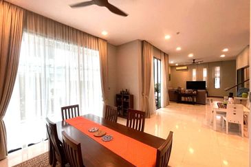 Double Storey Semi D Sunway Eastwood Taman Equine Park Seri Kembangan Renovated For Sale   