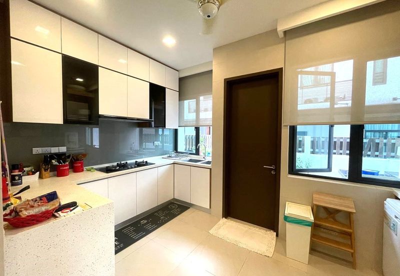 Double Storey Semi D Sunway Eastwood Taman Equine Park Seri Kembangan Renovated For Sale   