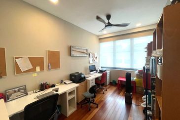 Double Storey Semi D Sunway Eastwood Taman Equine Park Seri Kembangan Renovated For Sale   