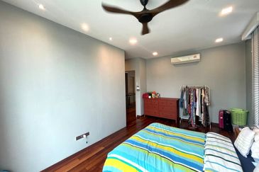 Double Storey Semi D Sunway Eastwood Taman Equine Park Seri Kembangan Renovated For Sale   