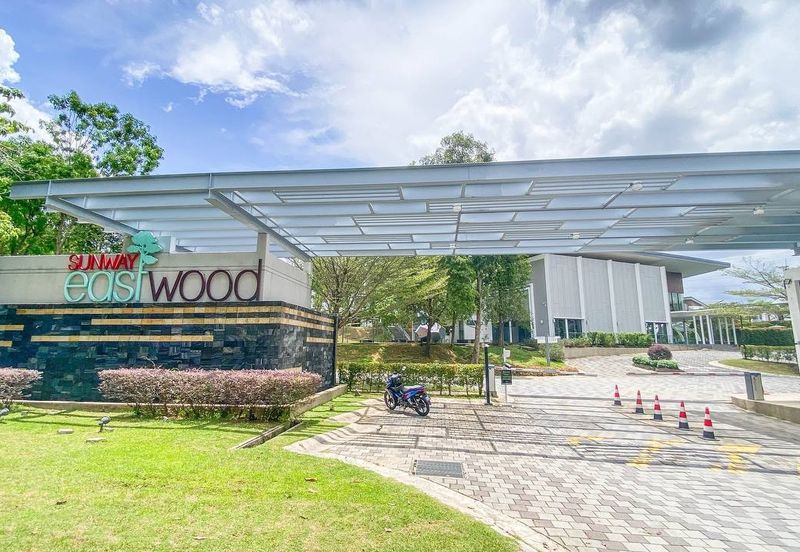 Double Storey Semi D Sunway Eastwood Taman Equine Park Seri Kembangan Renovated For Sale   