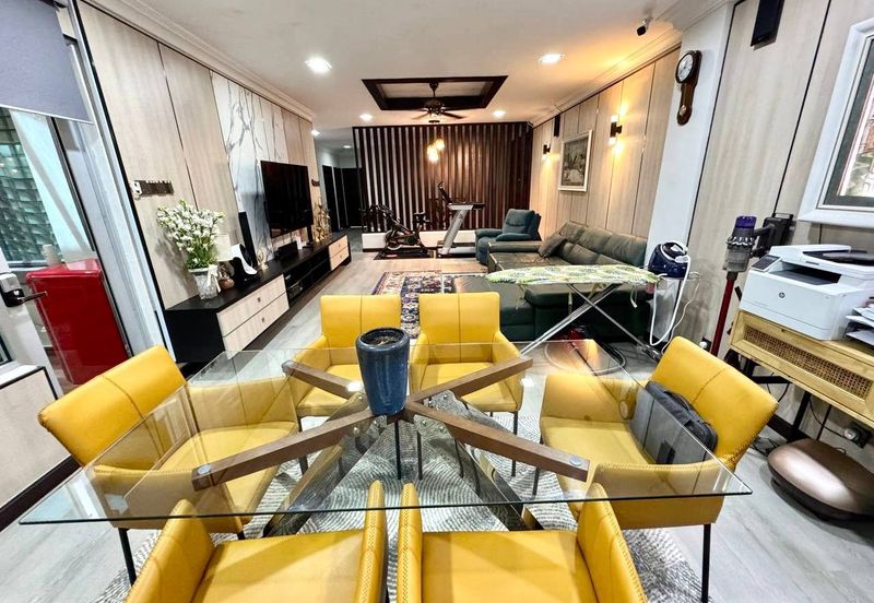 Seksyen 11, Kota Damansara