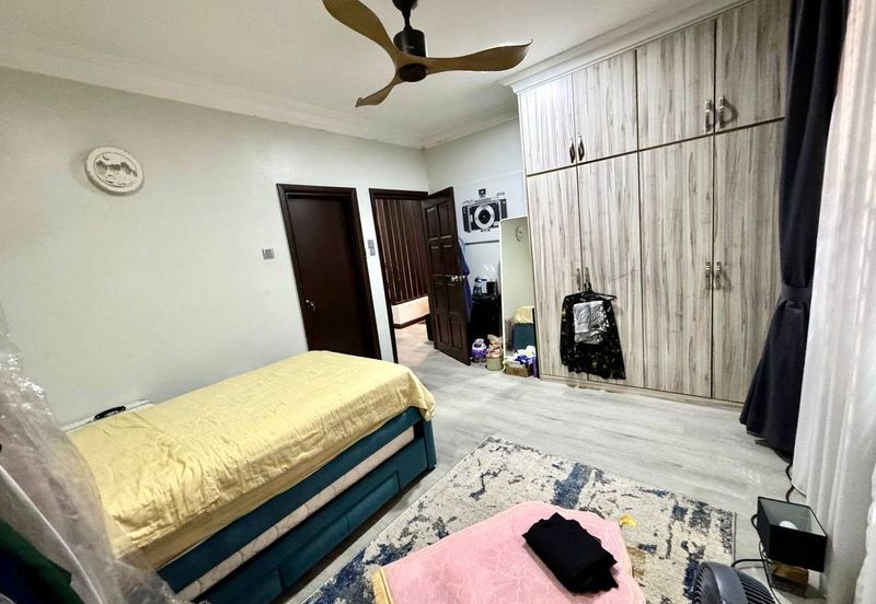 Seksyen 11, Kota Damansara