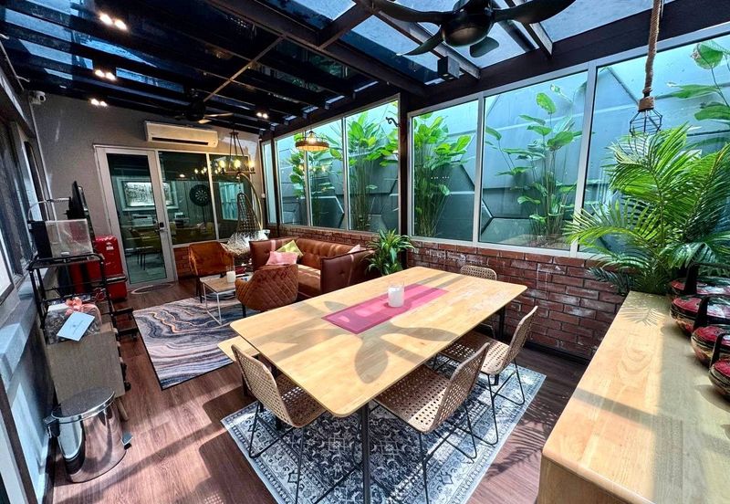 Seksyen 11, Kota Damansara