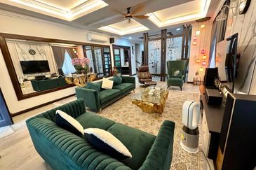 RENOVATED Double Storey Semi D Bayu Perdana, Seksyen 11 Kota Damansara Petaling Jaya For Sale  