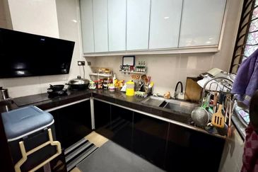 RENOVATED Double Storey Semi D Bayu Perdana, Seksyen 11 Kota Damansara Petaling Jaya For Sale  