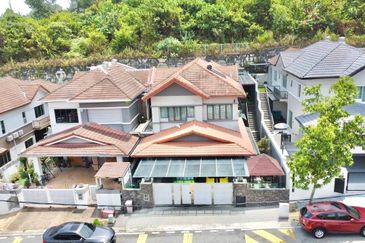 RENOVATED Double Storey Semi D Bayu Perdana, Seksyen 11 Kota Damansara Petaling Jaya For Sale  