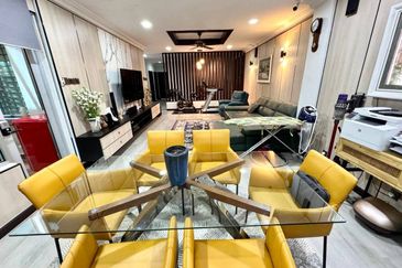 RENOVATED Double Storey Semi D Bayu Perdana, Seksyen 11 Kota Damansara Petaling Jaya For Sale   