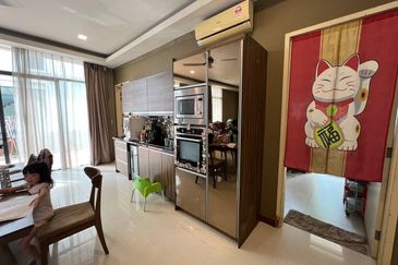 Double Storey Semi D Sunway Eastwood Taman Equine Park Seri Kembangan Renovated For Sale   