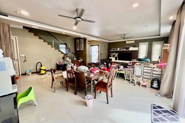 Double Storey Semi D Sunway Eastwood Taman Equine Park Seri Kembangan Renovated For Sale   