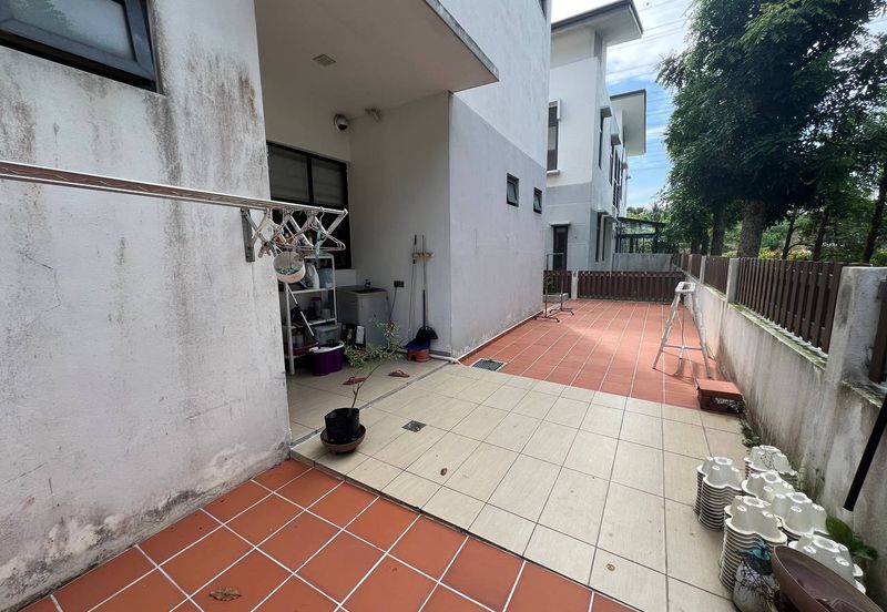 Double Storey Semi D Sunway Eastwood Taman Equine Park Seri Kembangan Renovated For Sale   