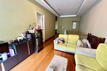 Double Storey Semi D Sunway Eastwood Taman Equine Park Seri Kembangan Renovated For Sale   