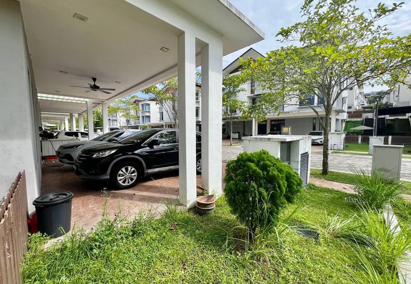 Double Storey Semi D Sunway Eastwood Taman Equine Park Seri Kembangan Renovated For Sale   