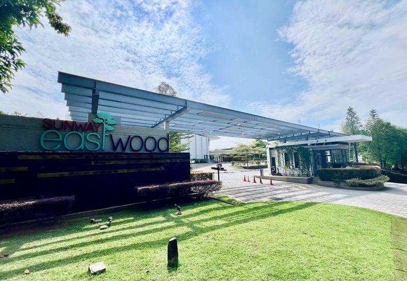 Double Storey Semi D Sunway Eastwood Taman Equine Park Seri Kembangan Renovated For Sale   