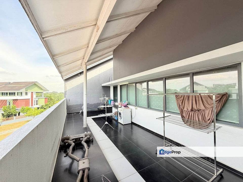 3 Storey Superlink Thistle Grove Denai Alam Shah Alam Freehold Renovated For Sale Near Elmina Valley Semanea Hills Willow Park Serissa Terrace Maple , Selangor, Shah Alam