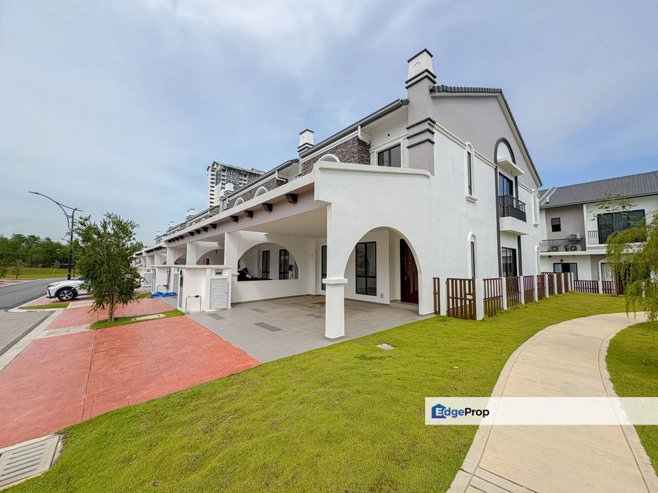Setia Safiro Cyberjaya End Lot Double Storey Terrace For Sale Freehold , Selangor, Cyberjaya