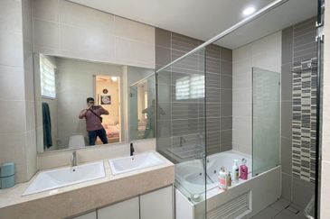 Willow Park Denai Alam Shah Alam Storey Semi D FOR SALE Freehold 