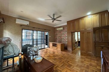 USJ 17 Subang Jaya Double Storey Semi D For Sale Freehold  