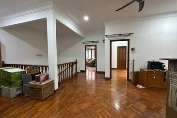 USJ 17 Subang Jaya Double Storey Semi D For Sale Freehold  