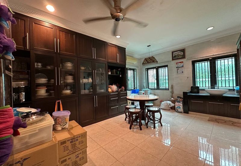 USJ 17 Subang Jaya Double Storey Bungalow For Sale Freehold  