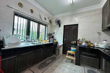 USJ 17 Subang Jaya Double Storey Bungalow For Sale Freehold  