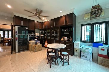 USJ 17 Subang Jaya Double Storey Bungalow For Sale Freehold  