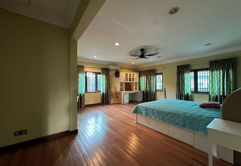 USJ 17 Subang Jaya Double Storey Bungalow For Sale Freehold  