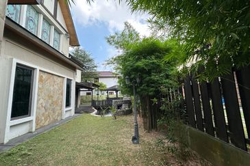 USJ 17 Subang Jaya Double Storey Bungalow For Sale Freehold  