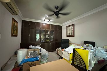 USJ 17 Subang Jaya Double Storey Bungalow For Sale Freehold  