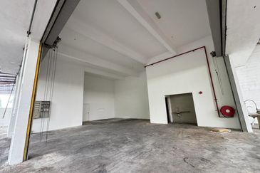 Perindustrian Tekno Jelutong 3 Storey Semi D Jalan Kerawang Bukit Jelutong Seksyen U8 Shah Alam For Sale Freehold  