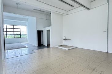 Perindustrian Tekno Jelutong 3 Storey Semi D Jalan Kerawang Bukit Jelutong Seksyen U8 Shah Alam For Sale Freehold  