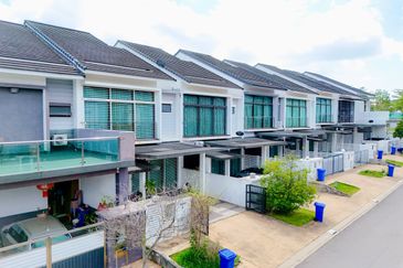 Aster Grove Denai Alam Shah Alam Double Storey Superlink For Sale Freehold    