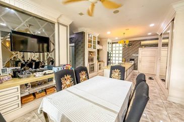 Seksyen 8, Kota Damansara