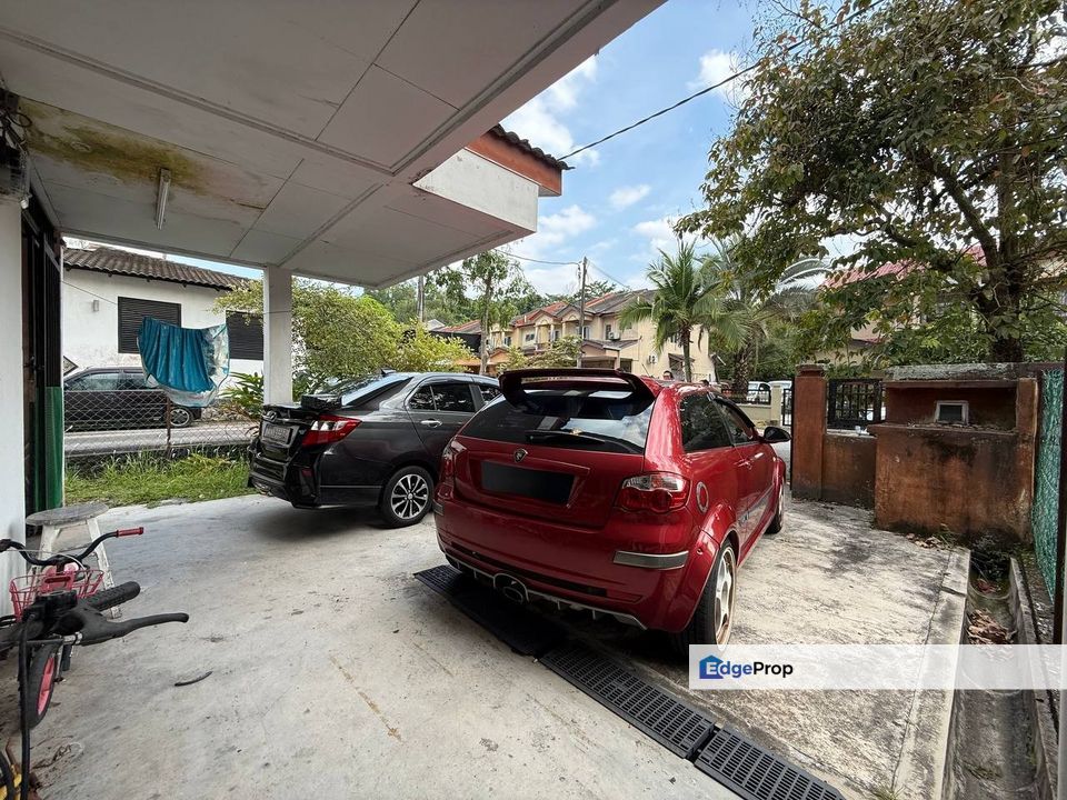 Jalan Cerdik Taman Universiti Kajang End Lot Double Storey Terrace For Sale Freehold  , Selangor, Kajang