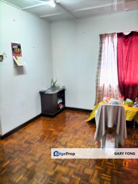 Serdang raya 2 storey house for sale near MRT , Selangor, Seri Kembangan